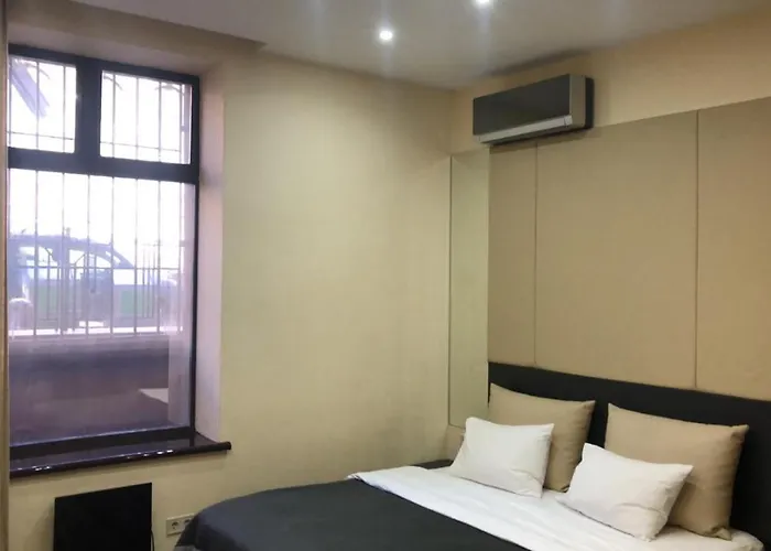 Malon Apartments