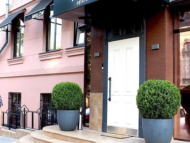 Malon Apartments